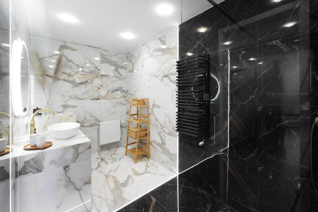 Apartament Widokowy Z Jacuzzi I Sauna Na Wylacznosc - Sikorowka - Dobre Miejsce วีสวา ภายนอก รูปภาพ