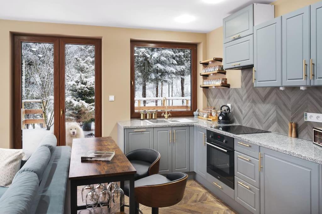 Apartament Widokowy Z Jacuzzi I Sauna Na Wylacznosc - Sikorowka - Dobre Miejsce วีสวา ภายนอก รูปภาพ